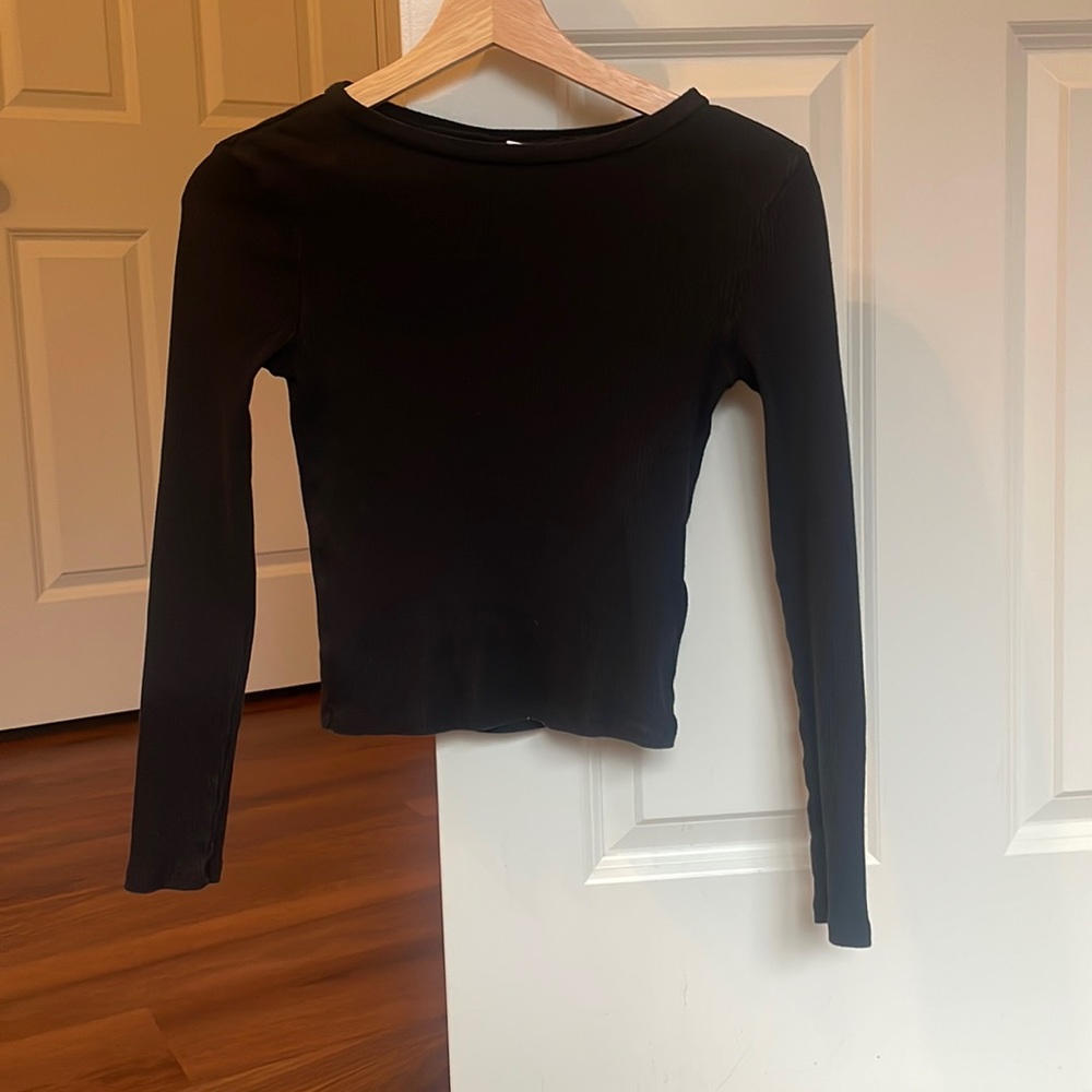 tight long sleeved black crop H&M